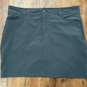 Eddie Bauer Olive Green Stretch Skort with Front Button